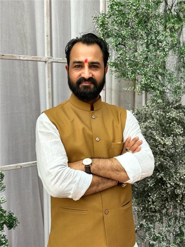 An image of Bhavesh Rawal. A founder of Bhavesh Rawal Foundation.